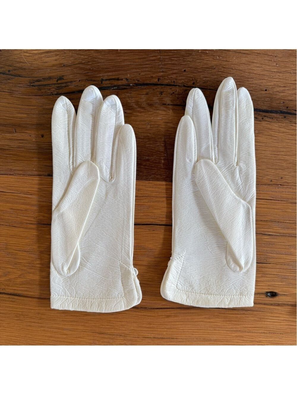 Christian Dior Vintage White Gloves - Picture 6 of 8